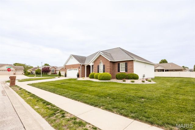 1001 Remington Street, Mascoutah, IL 62258