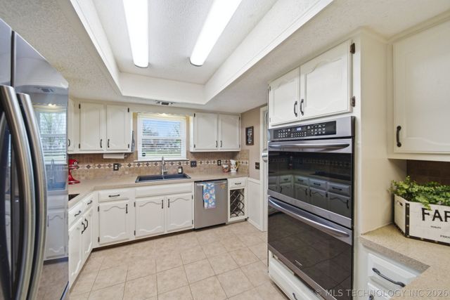 23512 E 95th Street, Broken Arrow, OK 74014