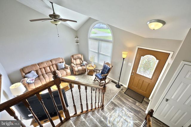 42 PEMBERTON DR, East Berlin, PA 17316