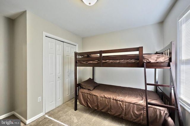 42 PEMBERTON DR, East Berlin, PA 17316