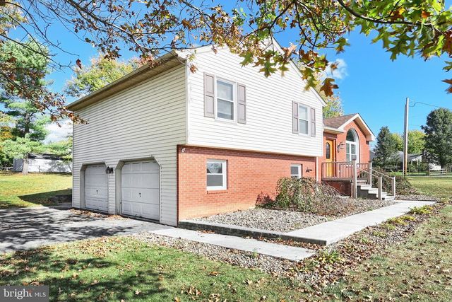 42 PEMBERTON DR, East Berlin, PA 17316