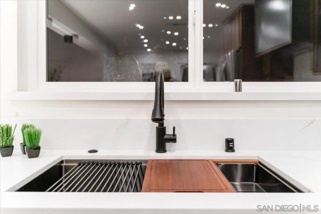 5404 Mirar Ct, Bonita, CA 91902