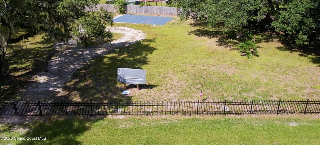 1550 S Tanner Road S, Orlando, FL 32833