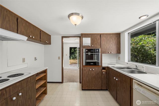 2520 54th Street NW, Gig Harbor, WA 98335