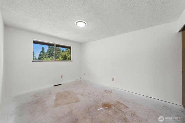 2520 54th Street NW, Gig Harbor, WA 98335