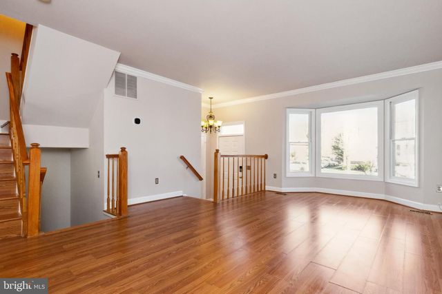 6108 JOUST LN, Alexandria, VA 22315