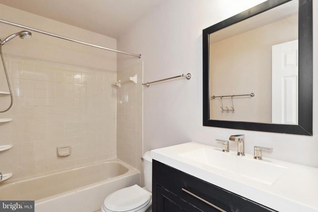 6108 JOUST LN, Alexandria, VA 22315