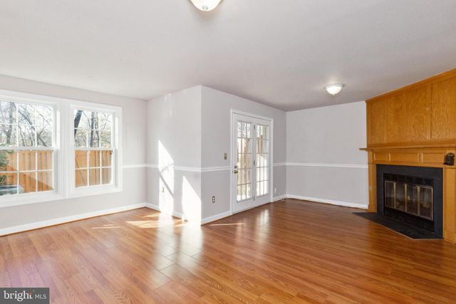 6108 JOUST LN, Alexandria, VA 22315