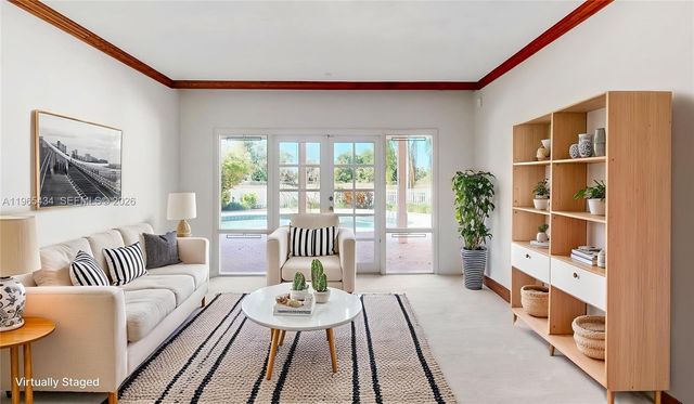 9620 E Calusa Club Dr, Miami, FL 33186