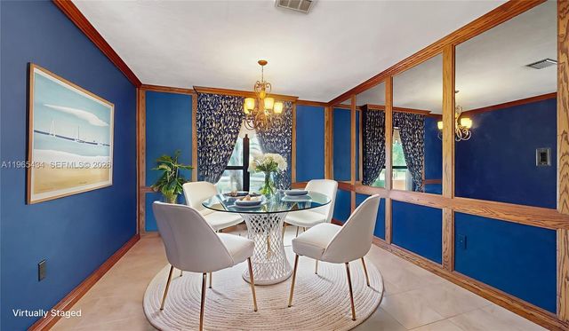 9620 E Calusa Club Dr, Miami, FL 33186