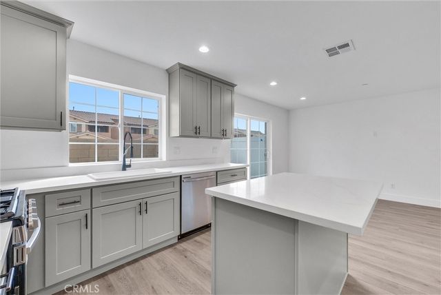 16385 Valencia Avenue 3, Fontana, CA 92335