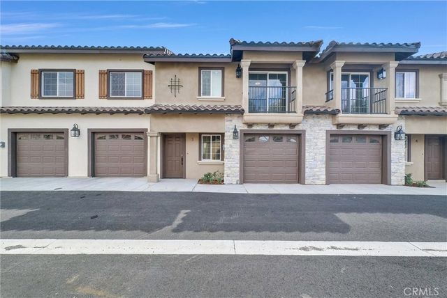 16385 Valencia Avenue 3, Fontana, CA 92335