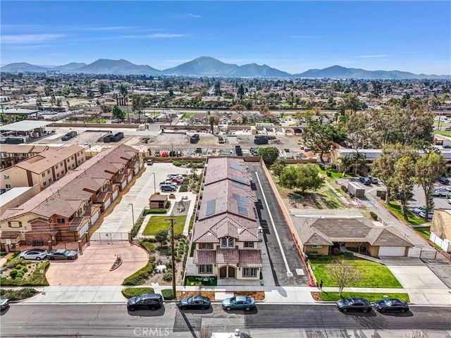 16385 Valencia Avenue 3, Fontana, CA 92335