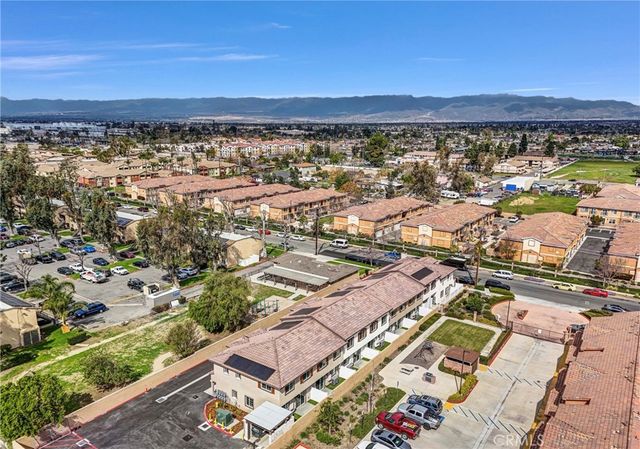 16385 Valencia Avenue 3, Fontana, CA 92335