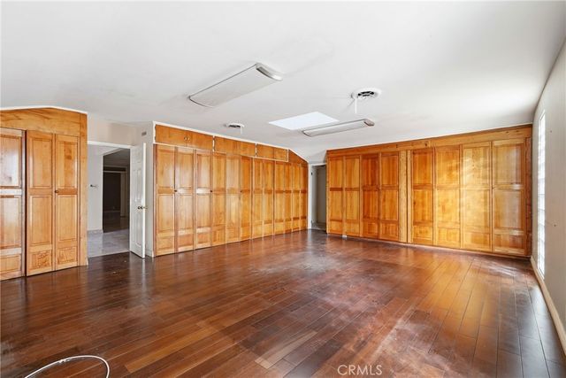 9854 Canby Avenue, Northridge, CA 91325