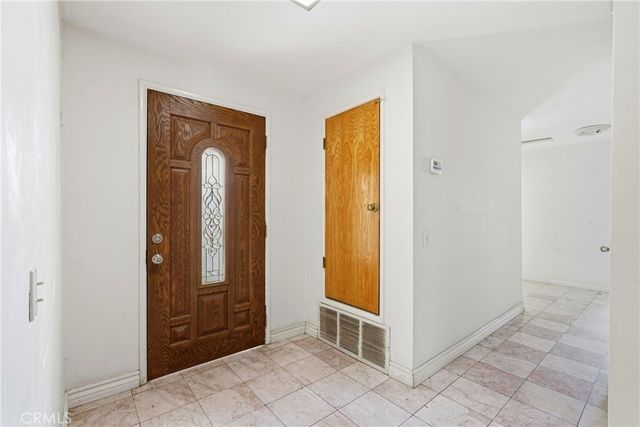 9854 Canby Avenue, Northridge, CA 91325