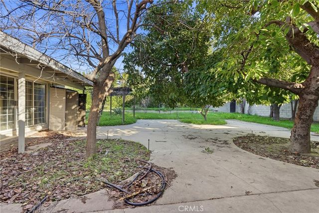 9854 Canby Avenue, Northridge, CA 91325