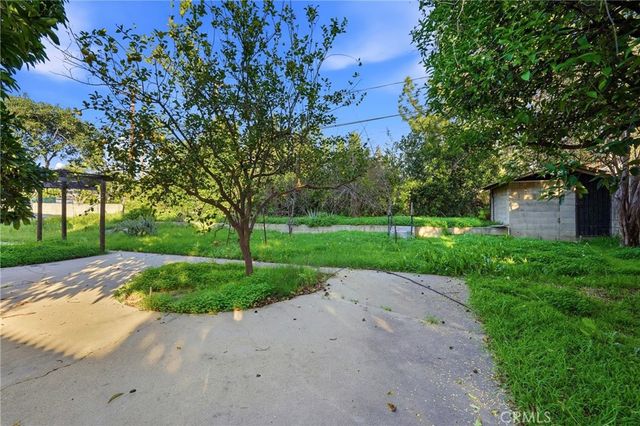 9854 Canby Avenue, Northridge, CA 91325
