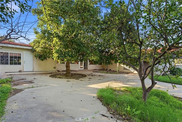 9854 Canby Avenue, Northridge, CA 91325