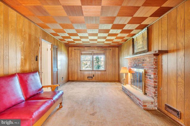 1530 HILLSIDE DR, Cherry Hill, NJ 08003