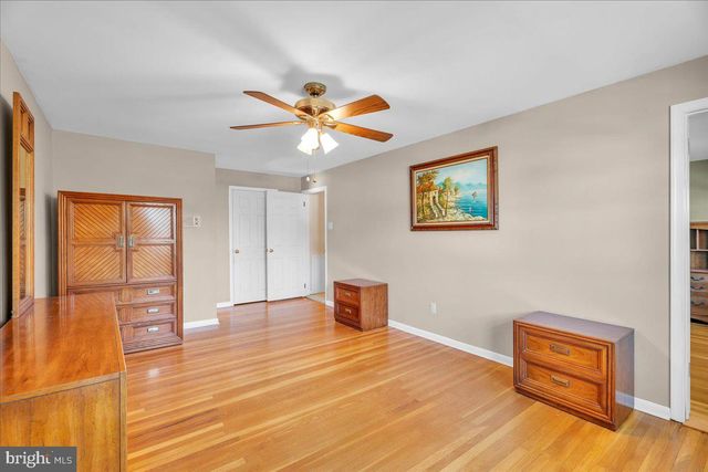 1530 HILLSIDE DR, Cherry Hill, NJ 08003