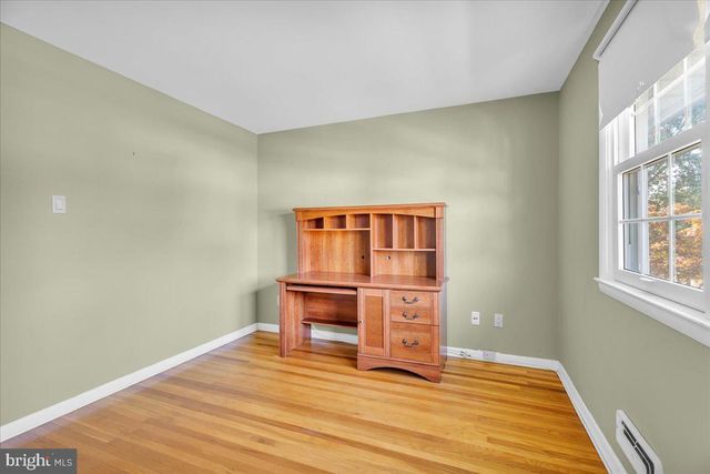 1530 HILLSIDE DR, Cherry Hill, NJ 08003