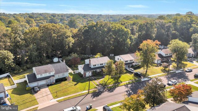 1530 HILLSIDE DR, Cherry Hill, NJ 08003