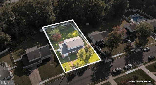 1530 HILLSIDE DR, Cherry Hill, NJ 08003