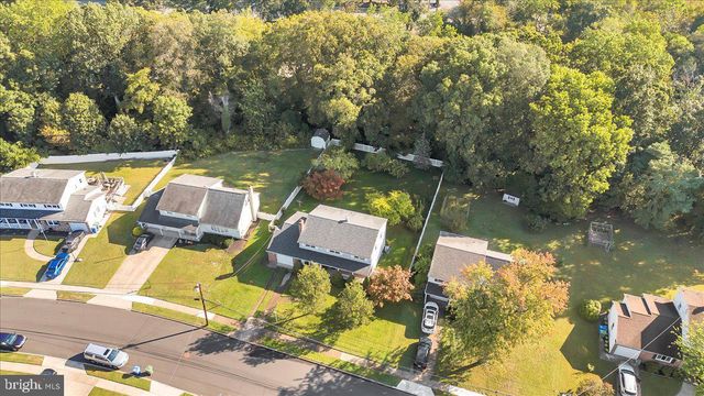 1530 HILLSIDE DR, Cherry Hill, NJ 08003