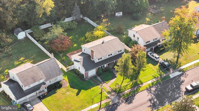 1530 HILLSIDE DR, Cherry Hill, NJ 08003
