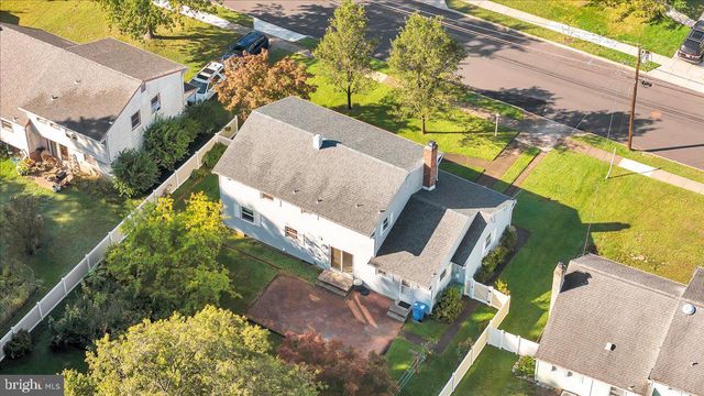 1530 HILLSIDE DR, Cherry Hill, NJ 08003