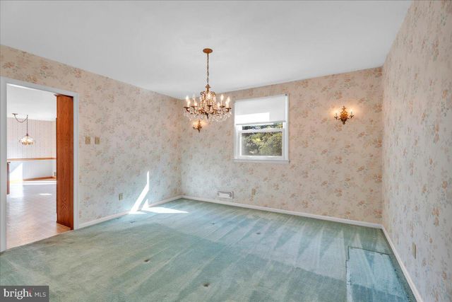 1530 HILLSIDE DR, Cherry Hill, NJ 08003