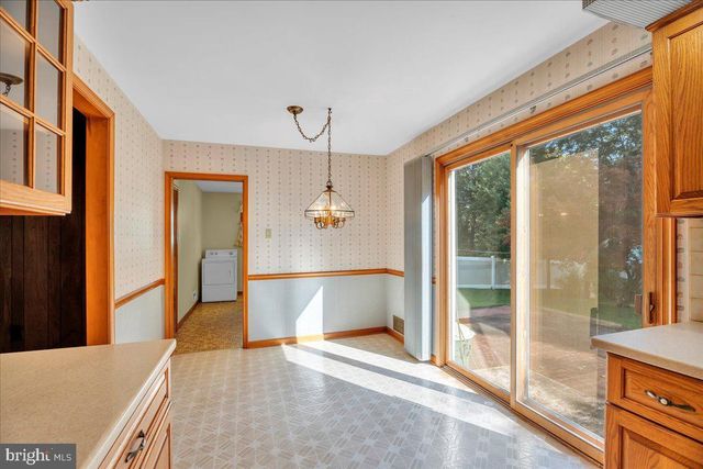 1530 HILLSIDE DR, Cherry Hill, NJ 08003
