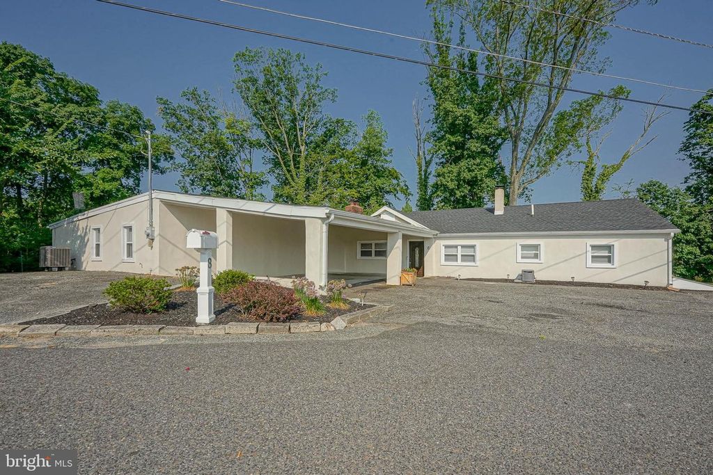 8 LAKESIDE DR, MEDFORD, NJ 08055 — photo 2