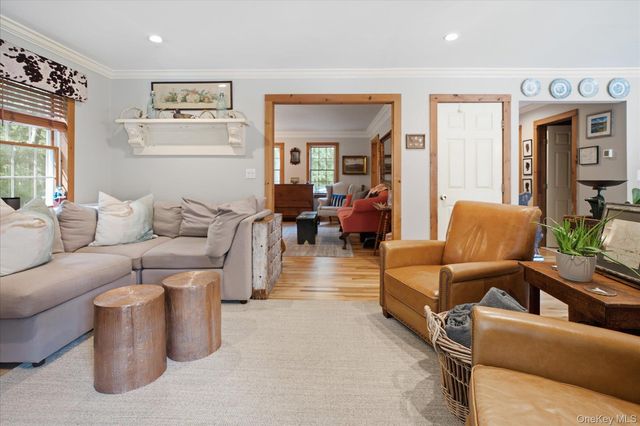 147B Old Country Road, Remsenburg, NY 11960