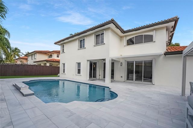 15632 NW 79th Ct, Miami Lakes, FL 33016