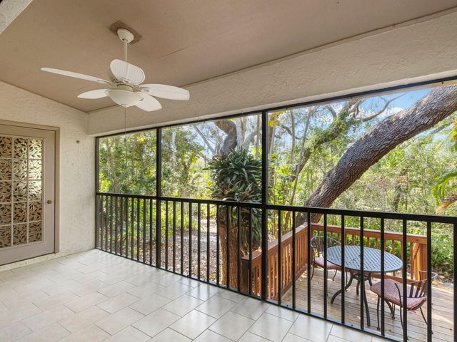 1880 WHISPERING WAY, Tarpon Springs, FL 34689