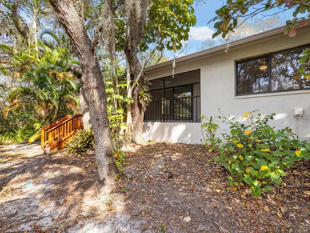 1880 WHISPERING WAY, Tarpon Springs, FL 34689