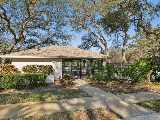 1880 WHISPERING WAY, Tarpon Springs, FL 34689