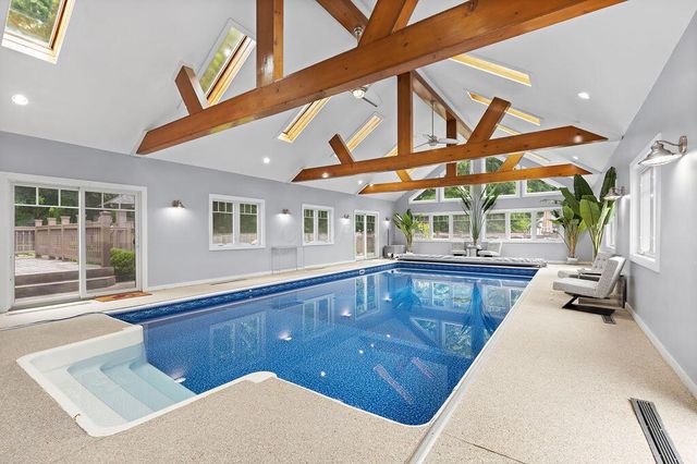 7276 Lee Road, Westerville, OH 43081