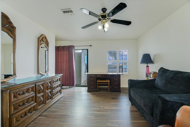 1018 Impala DR, Granite Shoals, TX 78654