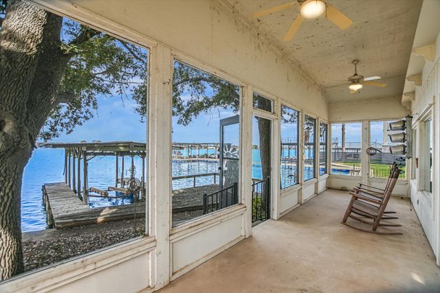 1018 Impala DR, Granite Shoals, TX 78654