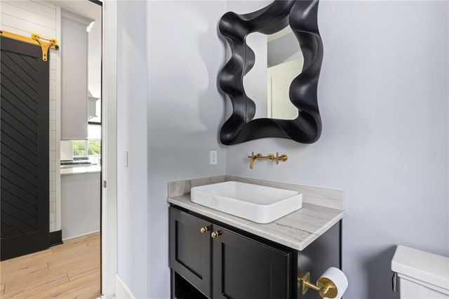 16509 Macallister Court, Loch Lloyd, MO 64012