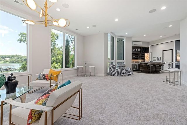 16509 Macallister Court, Loch Lloyd, MO 64012