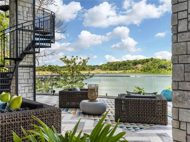 16509 Macallister Court, Loch Lloyd, MO 64012