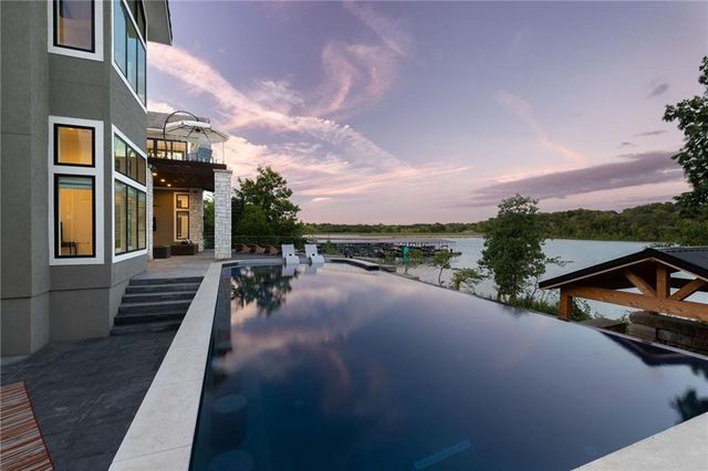 16509 Macallister Court, Loch Lloyd, MO 64012