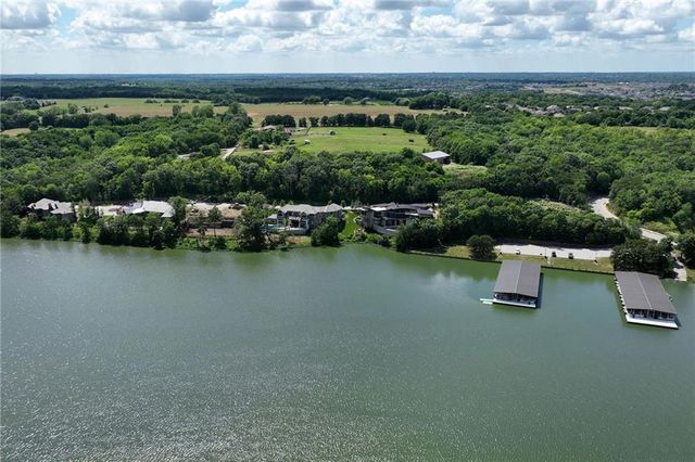 16509 Macallister Court, Loch Lloyd, MO 64012