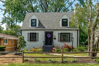 243 S Evanslawn Avenue, Aurora, IL 60506