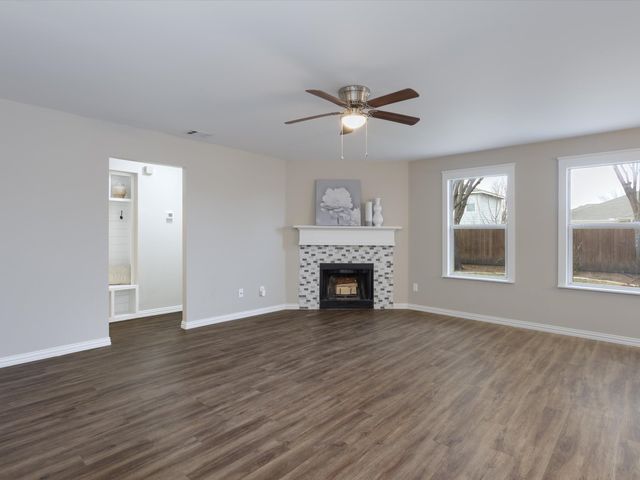 9824 Thomas Jefferson Drive, Mckinney, TX 75072