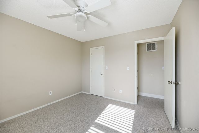 549 N Elm Street, Jenks, OK 74037